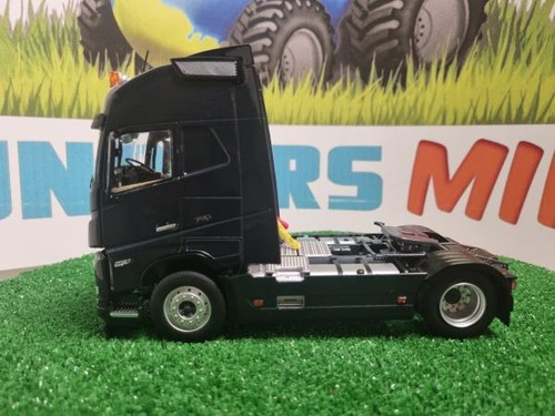 Mm2320 volvo fh5 4x2 noir - -,