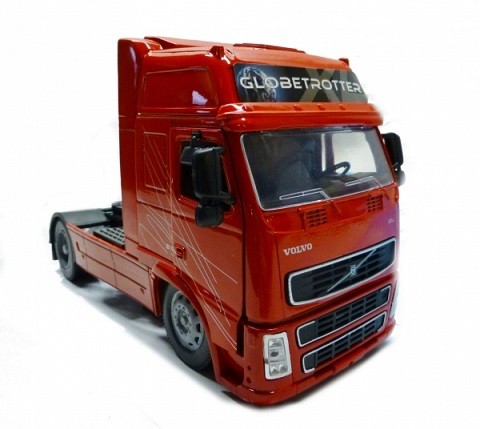 Tracteur 32ème volvo 16 - 1/32ème, fh